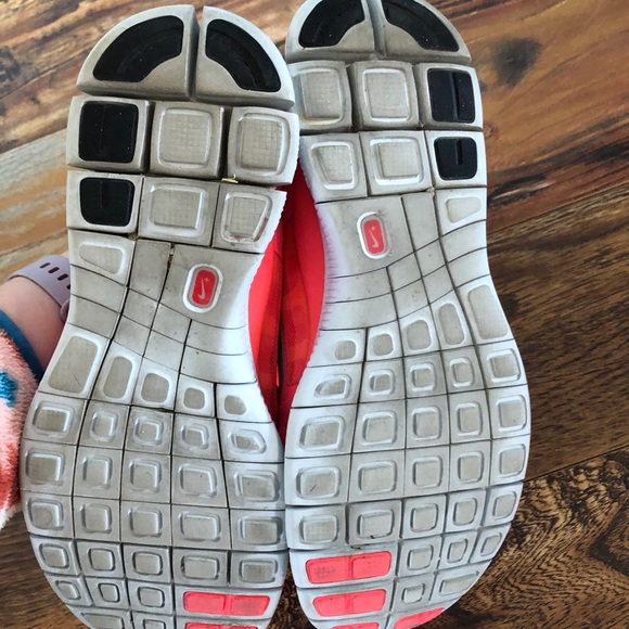 Nike Runners - Picture 3 of 3